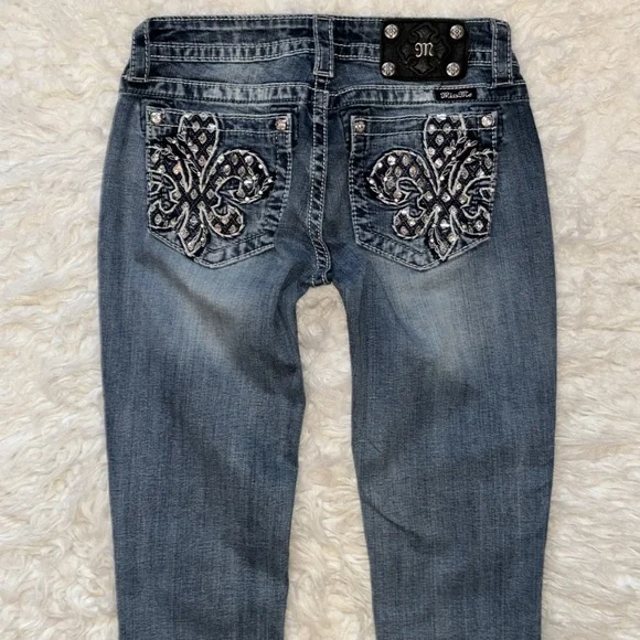 Miss Me Fleur De Lis Skinny Denim, Size 28 - Picture 4 of 16